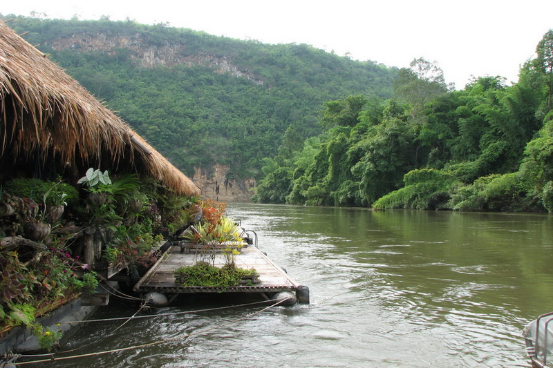 Thailand, Kanchanaburi, Excursion on the River Kwai